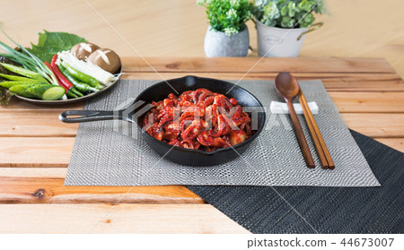 Delicious cooked food 44673007