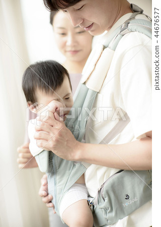 三個授權家庭 三個授權家庭 44676577