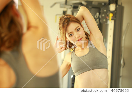 女子訓練 44678663