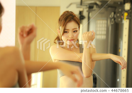 女子訓練 44678665