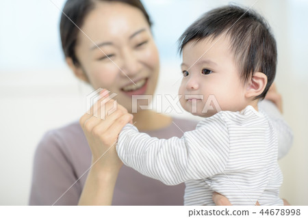 三個授權家庭 三個授權家庭 44678998