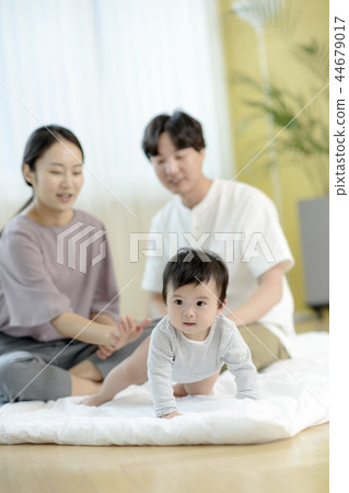 三個授權家庭 44679017
