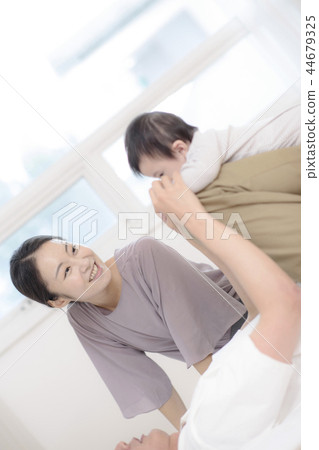 三個授權家庭 44679325