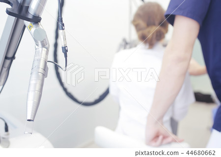 Doctor in a modern medical clinic Doctor in a modern medical clinic 44680662