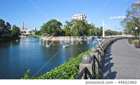 Pedestrian bridge across the river Kharkiv The Maryinsky Bridge and embankment timelapse Pedestrian bridge across the river Kharkiv The Maryinsky Bridge and embankment timelapse 44682960
