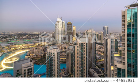 Dubai downtown day to night timelapse Dubai downtown day to night timelapse 44682981