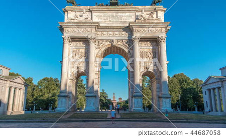 Arch of Peace in Simplon Square timelapse at sunset. It is a neoclassical triumph arch 44687058