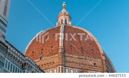 The dome of The Basilica di Santa Maria del Fiore timelapse which is the cathedral church Duomo of Florence in Italy The dome of The Basilica di Santa Maria del Fiore timelapse which is the cathedral church Duomo of Florence in Italy 44687555