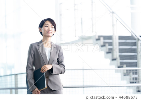Business woman 44688675