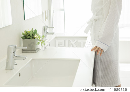 Beauty image Beauty image 44689816
