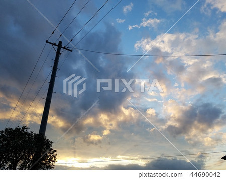 Sky clouds 44690042