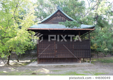 Hirotaka Temple grounds 44690049