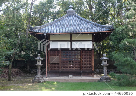 Hirotaka Temple grounds Hirotaka Temple grounds 44690050
