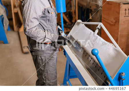 Production of ventilation and drainpipe. Tool and bending equipment for sheet metal. manufacture Production of ventilation and drainpipe. Tool and bending equipment for sheet metal. manufacture 44695167