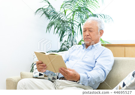 老人,讀書,看不見 老人,讀書,看不見 44695527