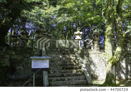 Shosha San-Jinji Sugawara House Tomb 44700729
