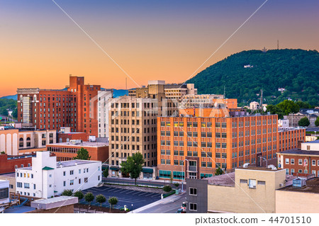 Roanoke, Virginia, USA Downtown Roanoke, Virginia, USA Downtown 44701510