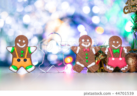 Christmas Gingerbread Man Christmas Tree Bells Halo Background クリスマス Syncope gingerbread sparkle 44701539