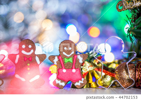 Christmas Gingerbread Man Christmas Tree Bells Halo Background クリスマス Syncope gingerbread sparkle 44702153
