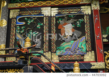 October Kumagaya 51 National Treasure House Kiuchiin Shintendo Shrine, sculpture of an eagle and monkey, by Jingoro Sakuro 44703092