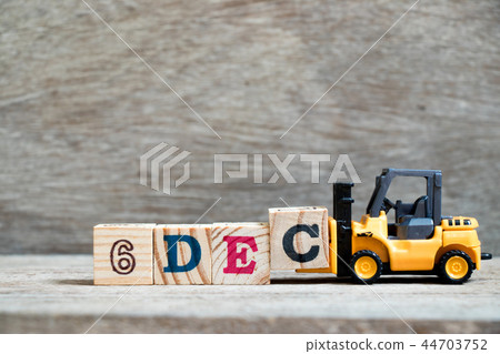 Toy forklift hold block c to complete word 6dec 44703752