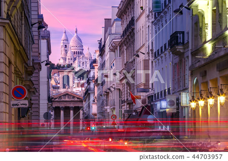 Sacre-Coeur Basilica in Paris, France Sacre-Coeur Basilica in Paris, France 44703957