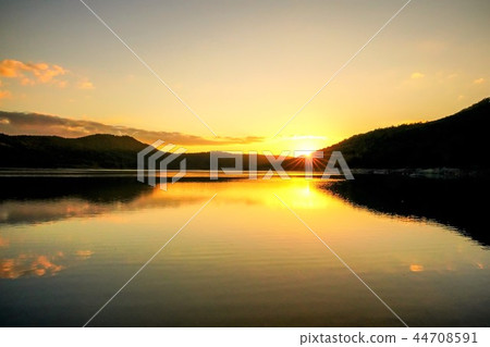 Daisetsuzan Lake Chubetsu-Chubetsu Dam 44708591