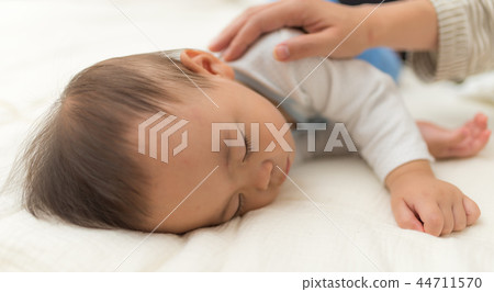 睡覺的寶貝 44711570