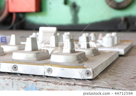 pattern or tooling for iron casting pattern or tooling for iron casting 44712594
