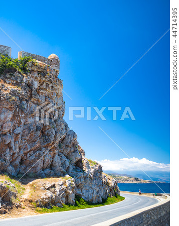 The venetian fortress of Fortezza on the hill at the old town of Rethimno, Crete, Greece. 44714395