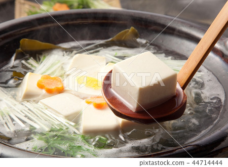 Simmered tofu Simmered tofu 44714444