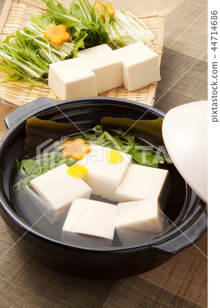 Simmered tofu Simmered tofu 44714686