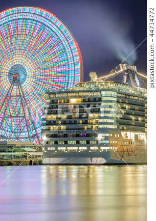 MSC Splendida II大阪港 44714772