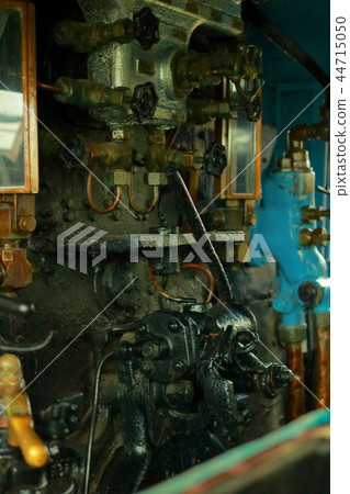 Pilot seat and machine of Showa steam locomotive 44715050