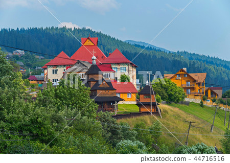 Magnificent houses in the countryside are single-s Magnificent houses in the countryside are single-s 44716516