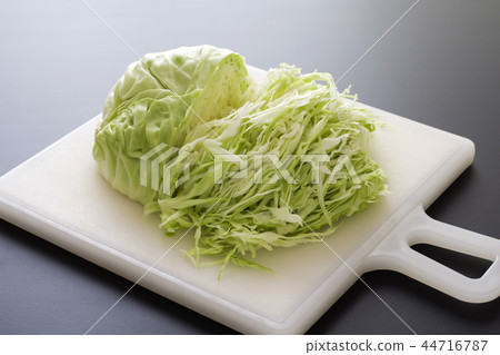 Shredded cabbage Shredded cabbage 44716787