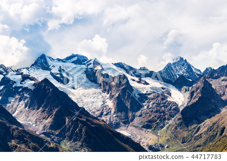 view of mountain tops from Moussa-Achitara mount 44717783