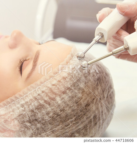 Cosmetology light equipment. Anti age and wrinkle. 44718606