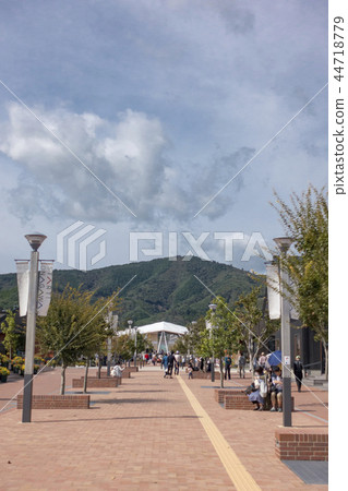 在可以看海的公園,日常生活和非日常觀光交換的鎮海Parpia Onokawa 在可以看海的公園,日常生活和非日常觀光交換的鎮海Parpia Onokawa 44718779