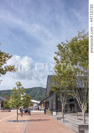 在可以看海的公園,日常生活和非日常觀光交換的鎮海Parpia Onokawa 在可以看海的公園,日常生活和非日常觀光交換的鎮海Parpia Onokawa 44718780