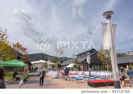 在可以看海的公園,日常生活和非日常觀光交換的鎮海Parpia Onokawa 在可以看海的公園,日常生活和非日常觀光交換的鎮海Parpia Onokawa 44718786