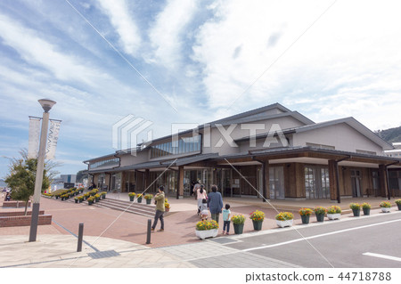 在可以看海的公園,日常生活和非日常觀光交換的鎮海Parpia Onokawa 在可以看海的公園,日常生活和非日常觀光交換的鎮海Parpia Onokawa 44718788