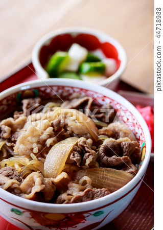 牛肉飯 44718988