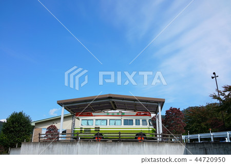 Nakayama Bunko Bus Matsumoto City Library Nakayama Bunko 44720950