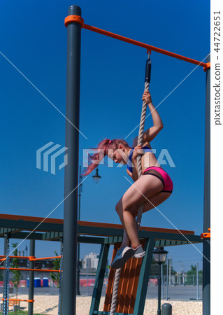 Girl on street workout Girl on street workout 44722651