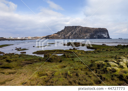 Seongsan Sunrise Peak 44727773