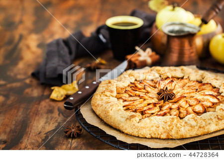 Apples and cinnamon rustic open pie (galette) 44728364