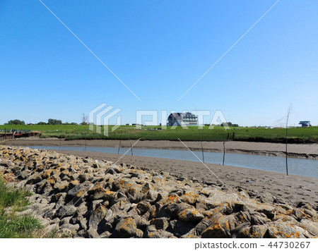 Canal, shipping, shore 44730267