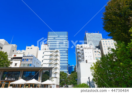 查看Minami Ikebukuro Park的高層建築 44730484
