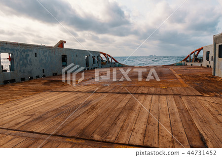 Anchor handling Tug Supply AHTS vessel deck 44731452